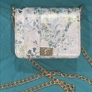 KELLY WYNNE GAME CHANGER MINI MADE IN THE SHADE.